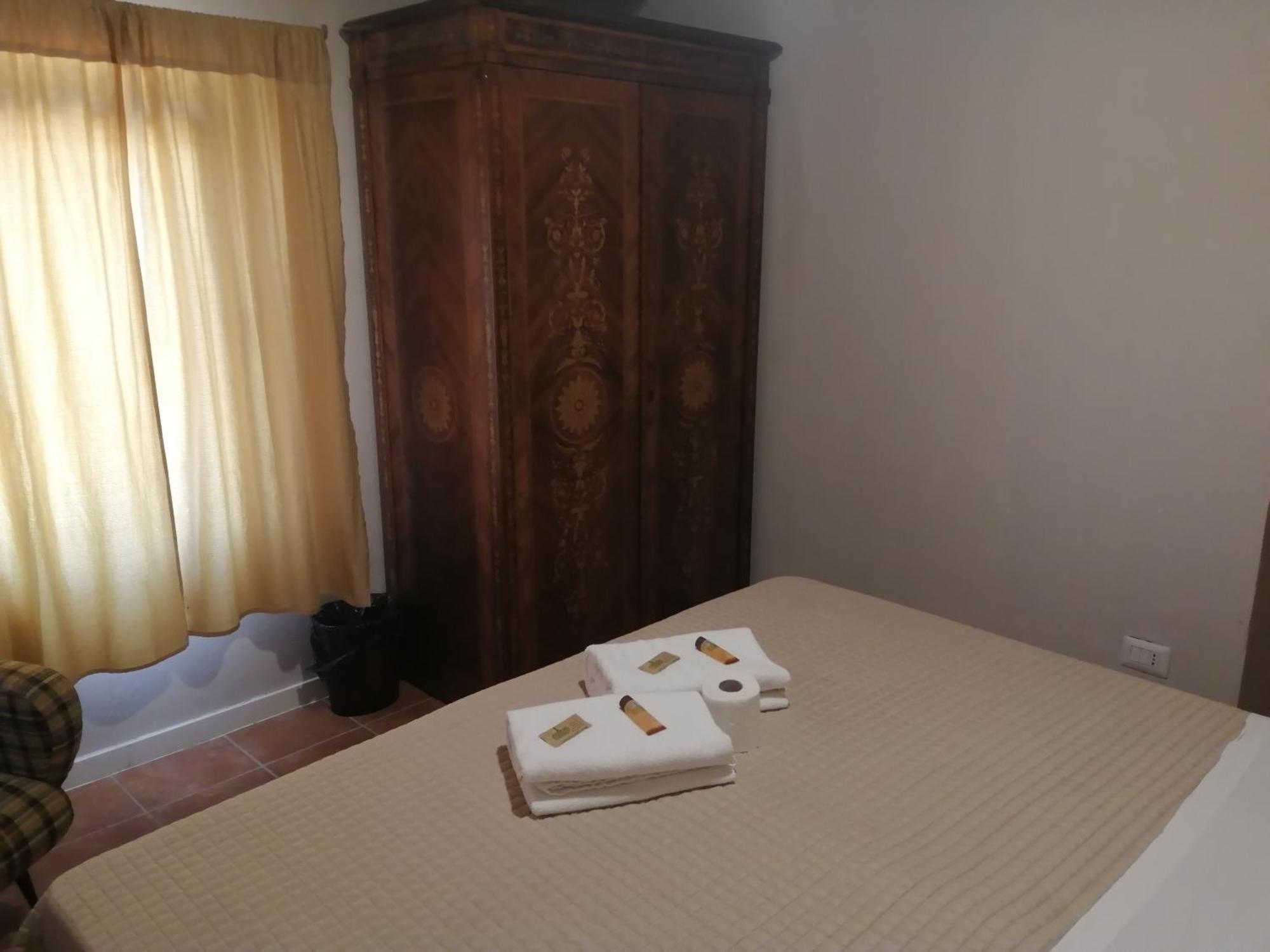 Bed and Breakfast Cascina La Castagnara Oriolo  Habitación foto